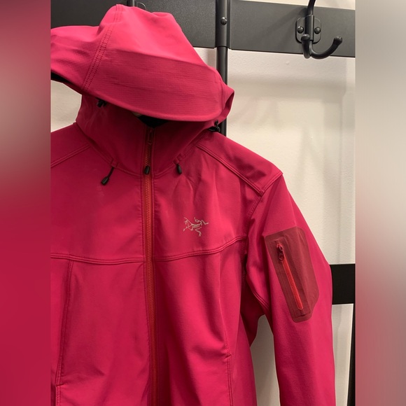 Arc'teryx Epsilon Lt Hoody Women's - Picture 6 of 6